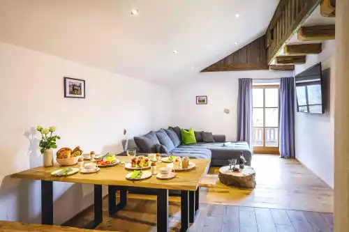 Ferienwohnungen am Urlaubsbauernhof Marquartstein Naderbauer-Hof Familie Aigner Oberbayern